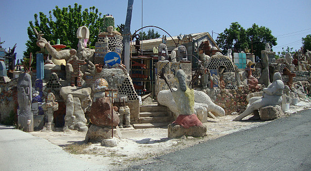 Lempa Art School by Bike – Meet Cyprus’ Creative Soul